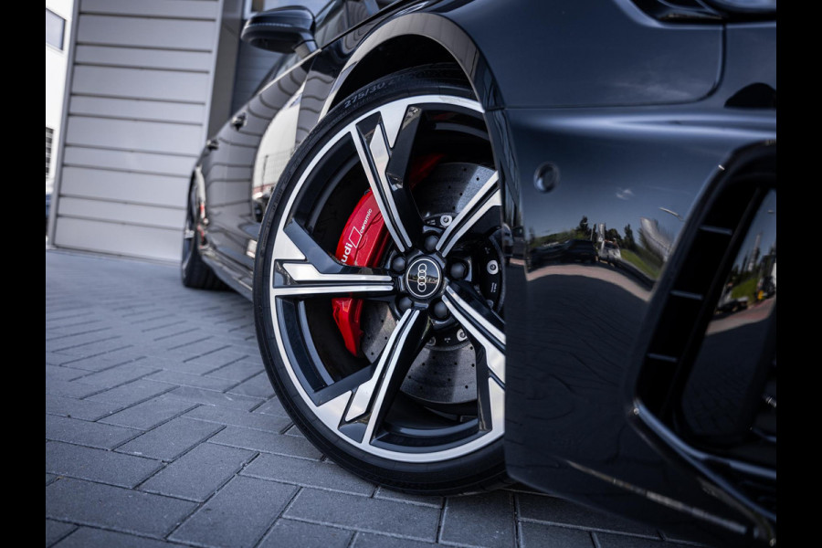 Audi RS4 Avant 2.9 TFSI quattro competition plus - Dynamic + l Ceramic l RDC l Pano l HUD
