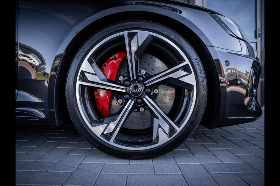Audi RS4 Avant 2.9 TFSI quattro competition plus - Dynamic + l Ceramic l RDC l Pano l HUD