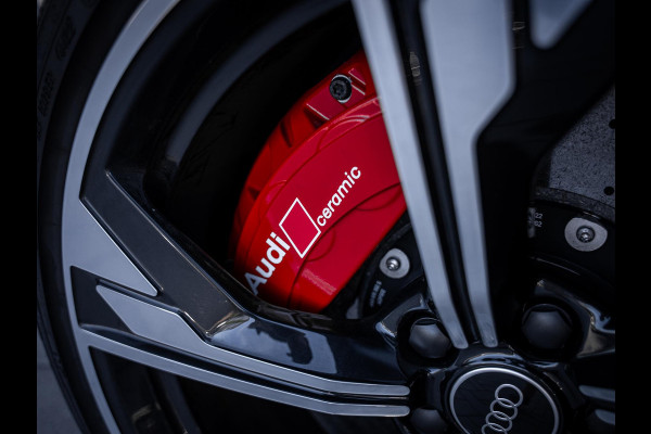 Audi RS4 Avant 2.9 TFSI quattro competition plus - Dynamic + l Ceramic l RDC l Pano l HUD