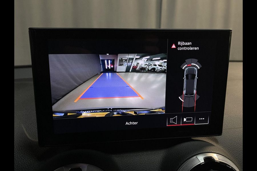 Audi Q2 35 TFSI S Edition 17"/Matrix LED/Camera/Adaptieve cruise/Keyless/PDC v+a/Stoelverwarming/Apple Carplay & Android Auto