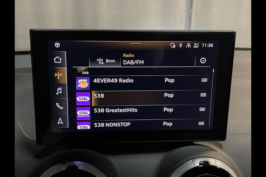 Audi Q2 35 TFSI S Edition 17"/Matrix LED/Camera/Adaptieve cruise/Keyless/PDC v+a/Stoelverwarming/Apple Carplay & Android Auto