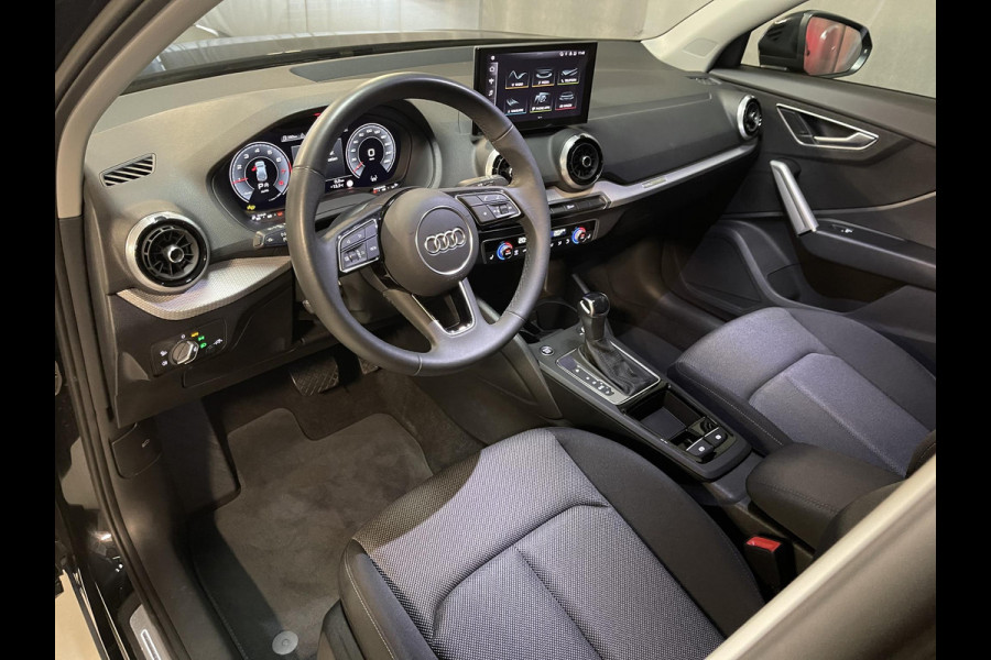 Audi Q2 35 TFSI S Edition 17"/Matrix LED/Camera/Adaptieve cruise/Keyless/PDC v+a/Stoelverwarming/Apple Carplay & Android Auto