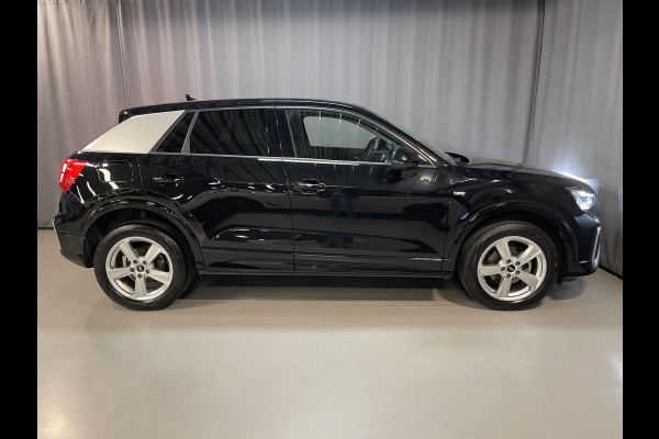 Audi Q2 35 TFSI S Edition 17"/Matrix LED/Camera/Adaptieve cruise/Keyless/PDC v+a/Stoelverwarming/Apple Carplay & Android Auto