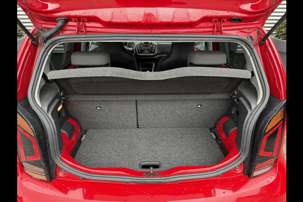 Volkswagen up! 1.0 BMT up! beats | Climate Control | Parkeersensoren | 5 Deurs |