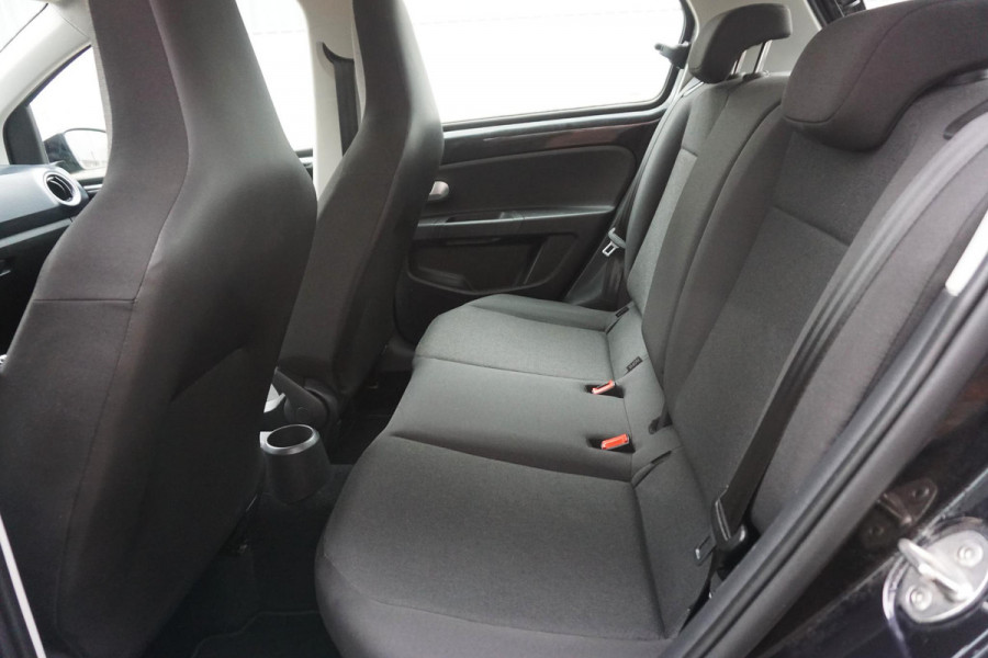 Volkswagen up! 1.0 BMT move up!/ALL-SEASON/DAB/BLUETOOTH/2E EIGN.