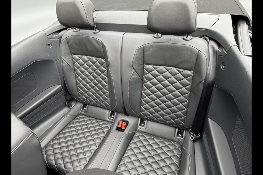 Volkswagen T-Roc Cabrio 1.5 TSI R-LINE, exclusief lederen sportinterieur, achteruitrijcamera, stoelverwarming, afneembare trekhaak