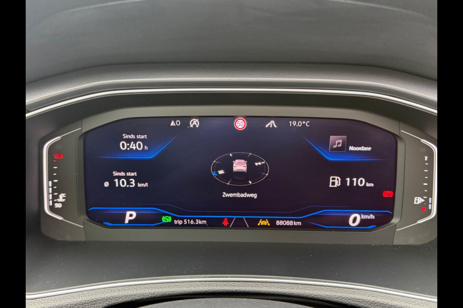 Volkswagen T-Roc Cabrio 1.5 TSI R-LINE, exclusief lederen sportinterieur, achteruitrijcamera, stoelverwarming, afneembare trekhaak