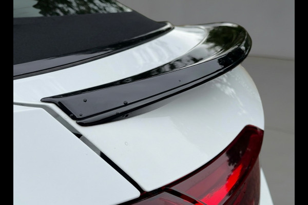 Volkswagen T-Roc Cabrio 1.5 TSI R-LINE, exclusief lederen sportinterieur, achteruitrijcamera, stoelverwarming, afneembare trekhaak