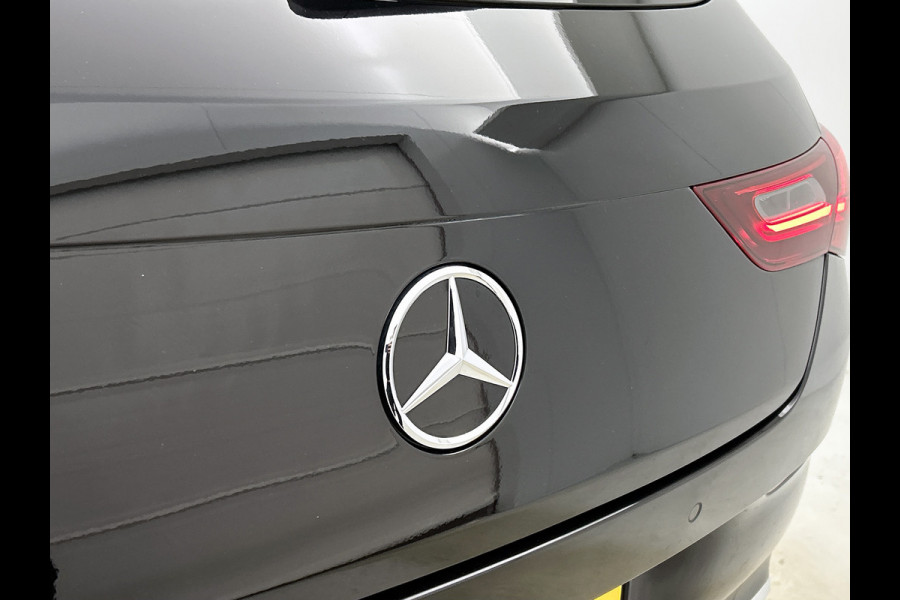 Mercedes-Benz CLA-Klasse Shooting Brake 250 e Star Edition AMG Line Plus Panoramadak | Burmester | Memory pakket | Keyless go Comfortpakket | Head up dispay Inclusief 24 maanden MB Certified garantie voor Europa.