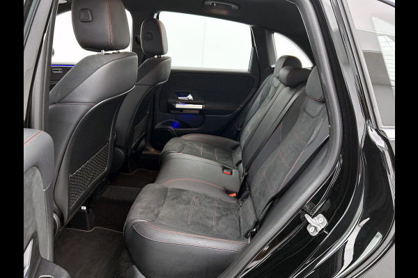 Mercedes-Benz B-Klasse 250 e Star Edition AMG Line Keyless go Comfort pakket | Trekhaak | Achteruitrijcamera | Inclusief 24 maanden MB Certified garantie voor Europa.
