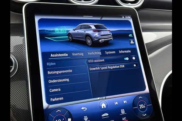 Mercedes-Benz GLC 300 e 4MATIC AMG Plug-In Hybride Night pakket |AMG Line | Memory pakket | Panoramadak | Stuurverwarming winterpakket | Inclusief 24 maanden MB Certified garantie voor Europa.