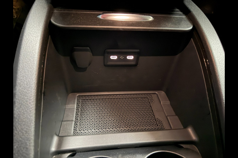 Mercedes-Benz EQV 300 L3 Facelift - 7pers - AMG - Elec. deuren - Airco achter - 360 - Airmatic - Burmeist. - Incl Garantie