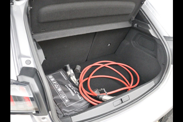 Peugeot e-208 EV GT 350 50 kWh | SOH 92,2% | Half leder | Stoelverwarming | Navigatie | Climate control | Carplay | Camera | Park assist