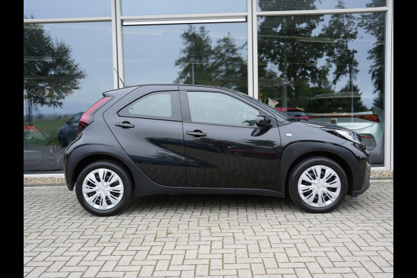 Toyota Aygo X 1.0 VVT-i S-CVT Play | Adaptieve Cruise | Achteruitrijcamera | Apple Carplay/Android Auto |