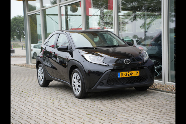 Toyota Aygo X 1.0 VVT-i S-CVT Play | Adaptieve Cruise | Achteruitrijcamera | Apple Carplay/Android Auto |