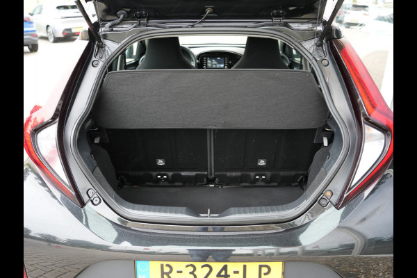 Toyota Aygo X 1.0 VVT-i S-CVT Play | Adaptieve Cruise | Achteruitrijcamera | Apple Carplay/Android Auto |