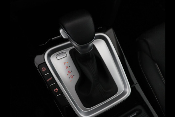 Kia XCeed 1.6 GDi PHEV ExecutiveLine | Panoramadak | Half leder | Stuur/stoel verwarming | Adaptive cruise | Stoelverkoeling | Climate control | Carplay | Camera | Park assist | Virtueel dashboard | PHEV