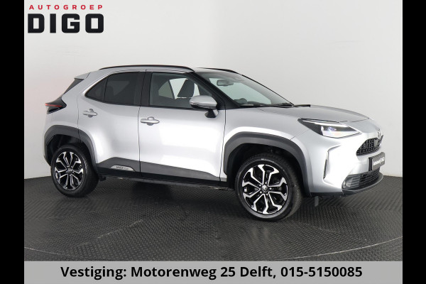 Toyota Yaris Cross 1.5 HYBRID DYNAMIC LUXURY GARANTIE 2035 ! PARKEERSENSOREN VOOR & ACHTER . STOEL/STUUR VERWARMING . NAVIGATIE .