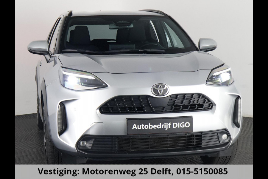 Toyota Yaris Cross 1.5 HYBRID DYNAMIC LUXURY GARANTIE 2035 ! PARKEERSENSOREN VOOR & ACHTER . STOEL/STUUR VERWARMING . NAVIGATIE .