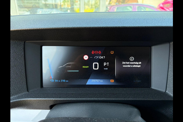 Peugeot e-Expert Long 75 kWh L3 9pl | SOH 95% | CAMERA | NAVIGATIE | BTW VERREKENBAAR | LED | CLIMA | FABRIEKSGARANTIE TOT 11-2027 | ALL-IN PRIJS