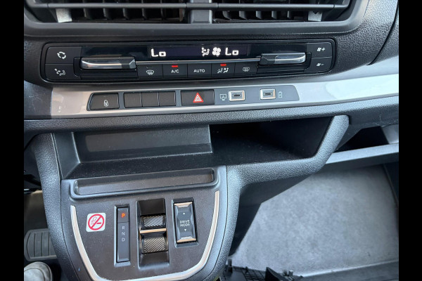 Peugeot e-Expert Long 75 kWh L3 9pl | SOH 95% | CAMERA | NAVIGATIE | BTW VERREKENBAAR | LED | CLIMA | FABRIEKSGARANTIE TOT 11-2027 | ALL-IN PRIJS