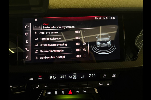 Audi 2.5 TFSI RS3 quattro 2.5 TFSI RS3 quattro HULK|KERAMISCH|PPF|PANO|Hud|B&O