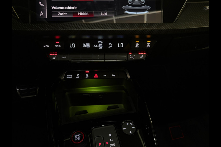 Audi 2.5 TFSI RS3 quattro 2.5 TFSI RS3 quattro HULK|KERAMISCH|PPF|PANO|Hud|B&O