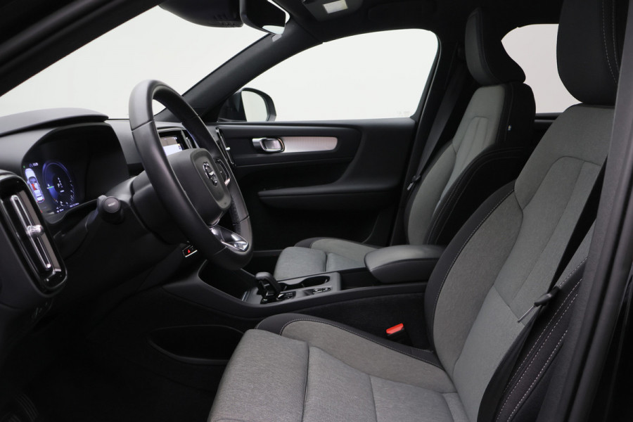 Volvo XC40 1.5 T4 Plug-in hybrid Core Bright SOH 99,6%, Camera, Apple Carplay, Lane Assist, Keyless, PDC
