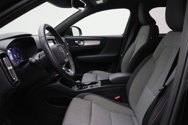 Volvo XC40 1.5 T4 Plug-in hybrid Core Bright SOH 99,6%, Camera, Apple Carplay, Lane Assist, Keyless, PDC