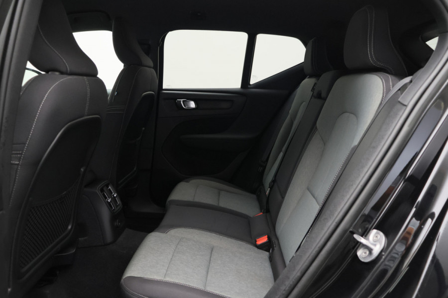Volvo XC40 1.5 T4 Plug-in hybrid Core Bright SOH 99,6%, Camera, Apple Carplay, Lane Assist, Keyless, PDC