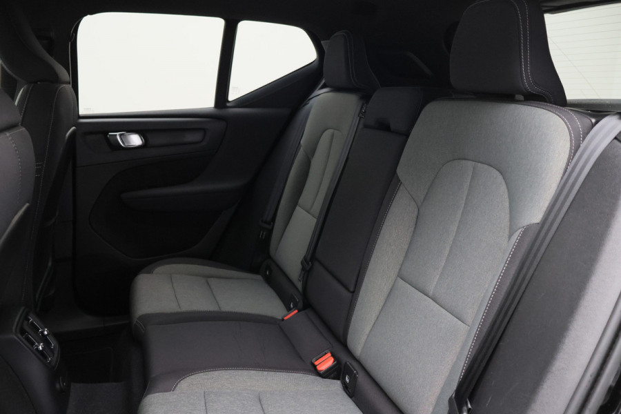 Volvo XC40 1.5 T4 Plug-in hybrid Core Bright SOH 99,6%, Camera, Apple Carplay, Lane Assist, Keyless, PDC