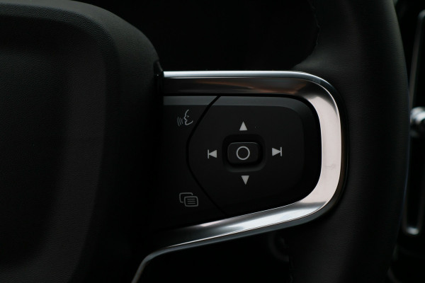 Volvo XC40 1.5 T4 Plug-in hybrid Core Bright SOH 99,6%, Camera, Apple Carplay, Lane Assist, Keyless, PDC