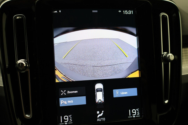Volvo XC40 1.5 T4 Plug-in hybrid Core Bright SOH 99,6%, Camera, Apple Carplay, Lane Assist, Keyless, PDC