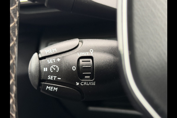 Peugeot 3008 BWJ 11-2019 | 1.2T 131PK BL Premium | LEER | CAMERA A | CLIMA | NAVI | CRUISE | CARPLAY | PDC 2X |