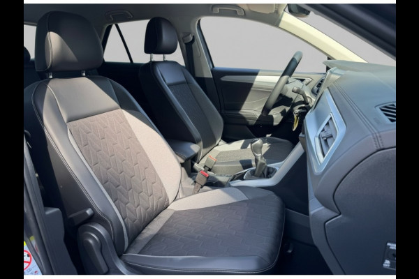 Volkswagen T-Roc TSI 115PK LIFE GOAL EDITION NAVI/CARPLAY/PDC
