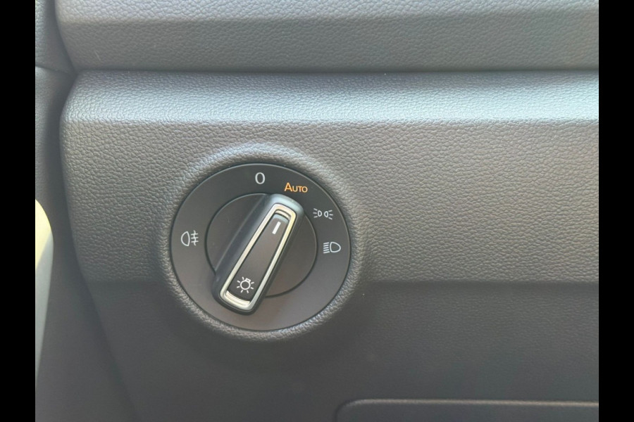 Volkswagen T-Roc TSI 115PK LIFE GOAL EDITION NAVI/CARPLAY/PDC