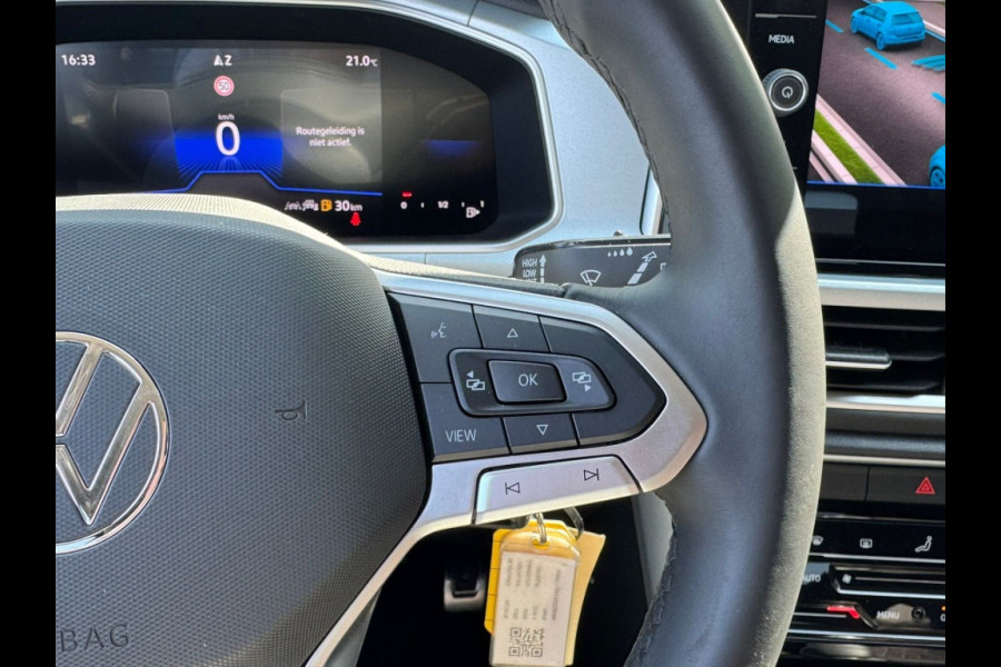 Volkswagen T-Roc TSI 115PK LIFE GOAL EDITION NAVI/CARPLAY/PDC