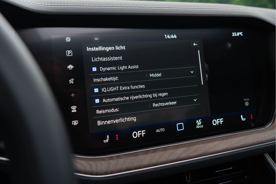 Volkswagen Touareg 3.0 TSI eHybrid 4MOTION / Panoramadak/ 22 Inch Velgen/ Ergo Comfort/ Dynaudio/ 280kW