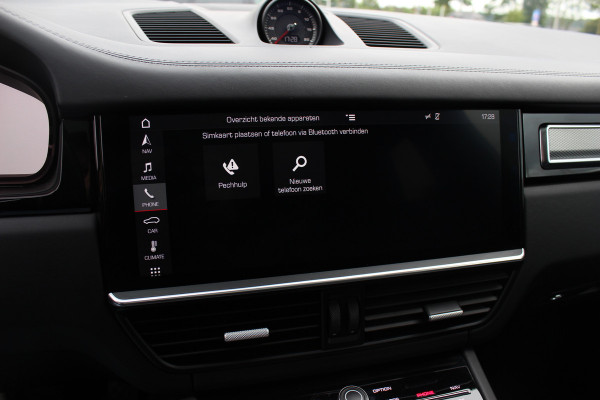 Porsche Cayenne 3.0 / Panoramadak / 360Camera / Achterasbesturing / Adaptieve Stoelen / Luchtvering / 21'' / Bose / Matrix LED / Sportchrono / Stoelventilatie+Verwarming / Stuurverwarmd / Dodehoek / DAB / Cruise