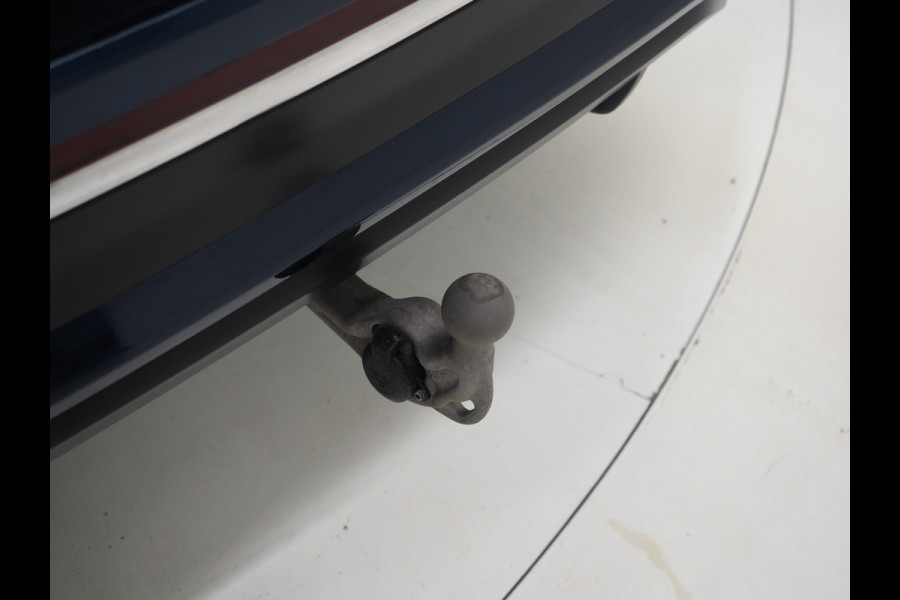 Volkswagen Tayron 1.5 eHybrid Elegance 272PK | Leder/Alcantara | Trekhaak | Massage | 360 | Sfeerlicht | Adaptive Cruise | Matrix