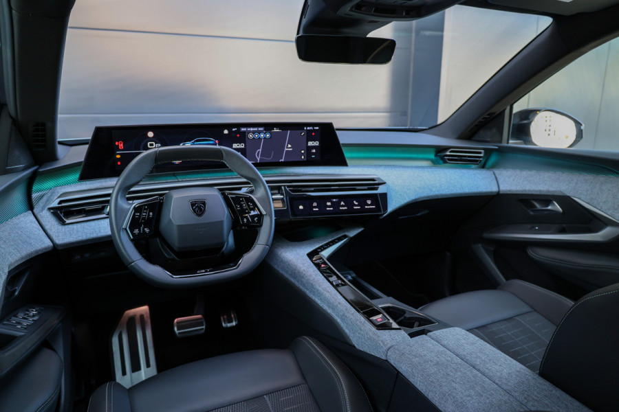 Peugeot 3008 1.2 Hybrid 145 GT | BTW | CARPLAY | 360 | STOEL&STUURVERWARMING | ACC |