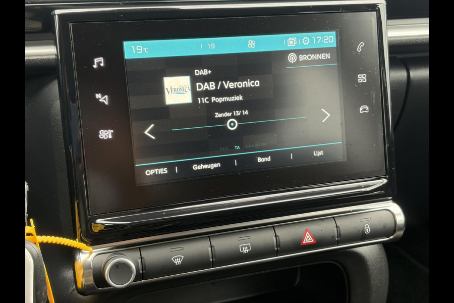 Citroën C3 1.2 PureTech S&S Shine D-riem vv in 02-2025 l 1e Eigenaar l Dealer Onderhouden l 110pk l Navi l Camera l Carplay l Clima l Cruise l Lm velgen l 6 Bak l Rijstrooksensor l Pdc l N.A.P l Apk tot 03-2027