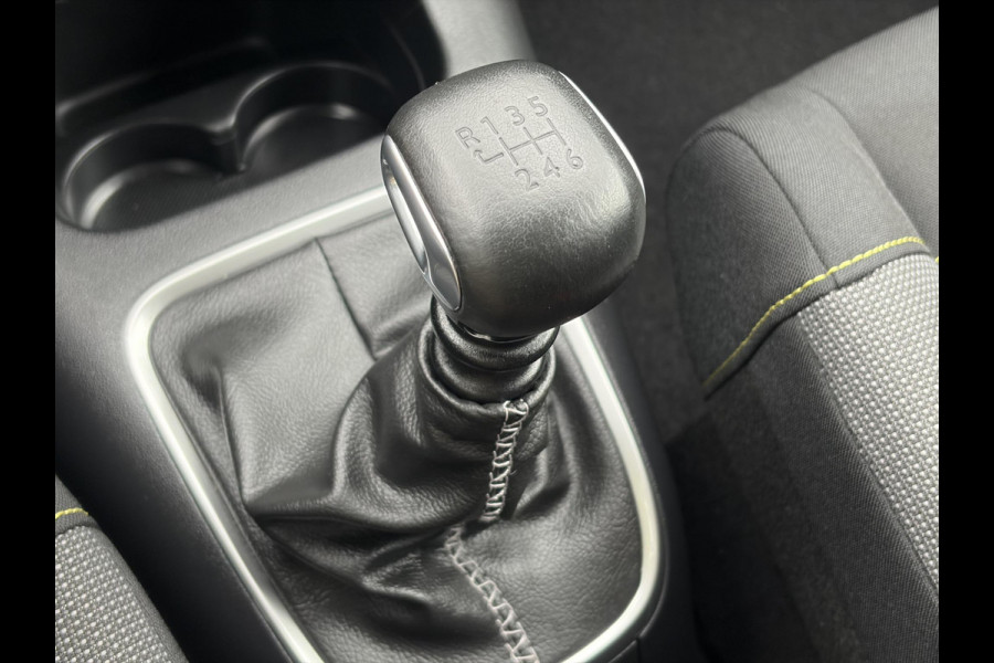 Citroën C3 1.2 PureTech S&S Shine D-riem vv in 02-2025 l 1e Eigenaar l Dealer Onderhouden l 110pk l Navi l Camera l Carplay l Clima l Cruise l Lm velgen l 6 Bak l Rijstrooksensor l Pdc l N.A.P l Apk tot 03-2027