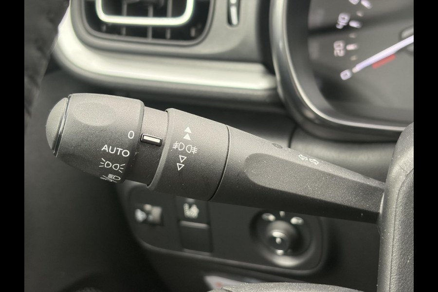 Citroën C3 1.2 PureTech S&S Shine D-riem vv in 02-2025 l 1e Eigenaar l Dealer Onderhouden l 110pk l Navi l Camera l Carplay l Clima l Cruise l Lm velgen l 6 Bak l Rijstrooksensor l Pdc l N.A.P l Apk tot 03-2027