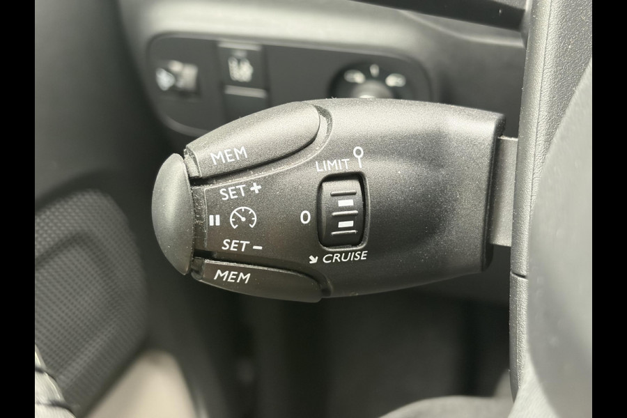 Citroën C3 1.2 PureTech S&S Shine D-riem vv in 02-2025 l 1e Eigenaar l Dealer Onderhouden l 110pk l Navi l Camera l Carplay l Clima l Cruise l Lm velgen l 6 Bak l Rijstrooksensor l Pdc l N.A.P l Apk tot 03-2027