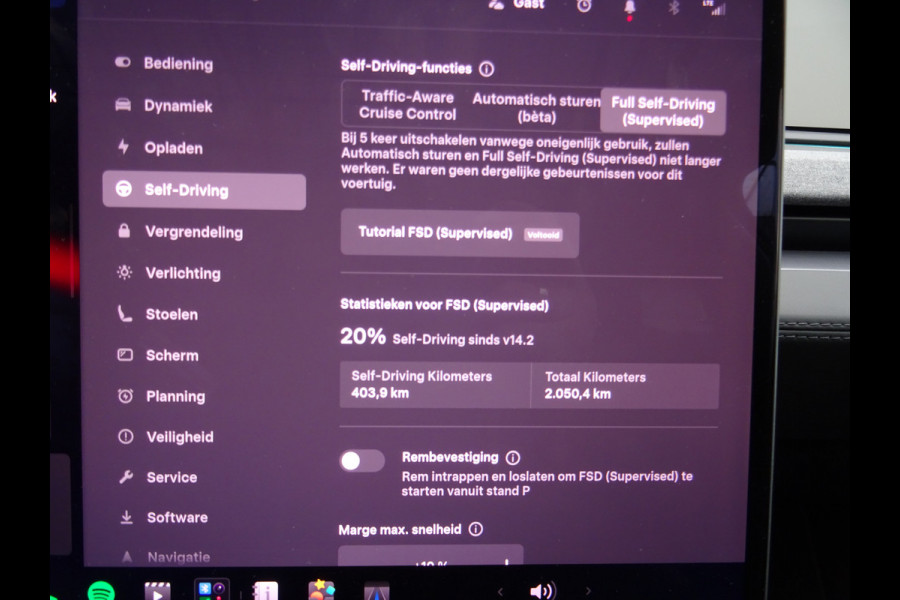 Tesla Model Y Premium Long Range RWD 78.1 kWh * EYE-CATCHER !!