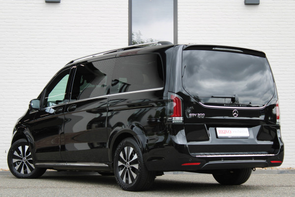 Mercedes-Benz Eqv 300 L2 / AMG / Panorama / Elec Stoelen / 7-Persoons / Burmester / Vol Opties / NIEUWSTAAT