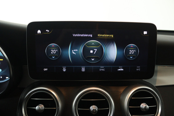 Mercedes-Benz GLC 300e 4MATIC Premium Plus (PANORAMADAK, SFEERVERLICHTING, CAMERA, ELEKT. STOELEN)