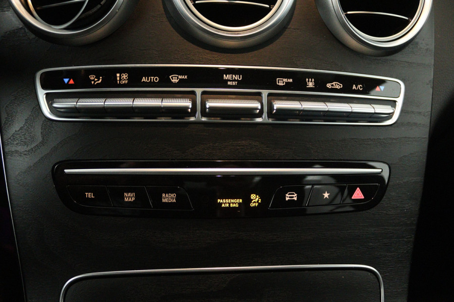 Mercedes-Benz GLC 300e 4MATIC Premium Plus (PANORAMADAK, SFEERVERLICHTING, CAMERA, ELEKT. STOELEN)