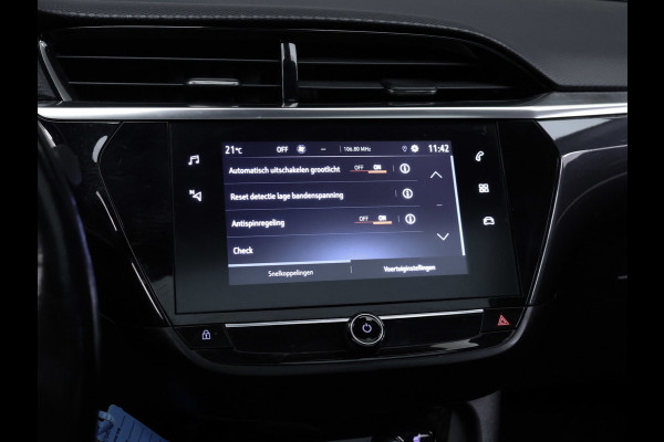 Opel Corsa 1.2 Edition Sport (PANORAMADAK,APPLE CARPLAY,NAVI,CAMERA,STOEL/STUURVERWARMING,LED,GETINT,SPORTSTOELEN,LM VELGEN)